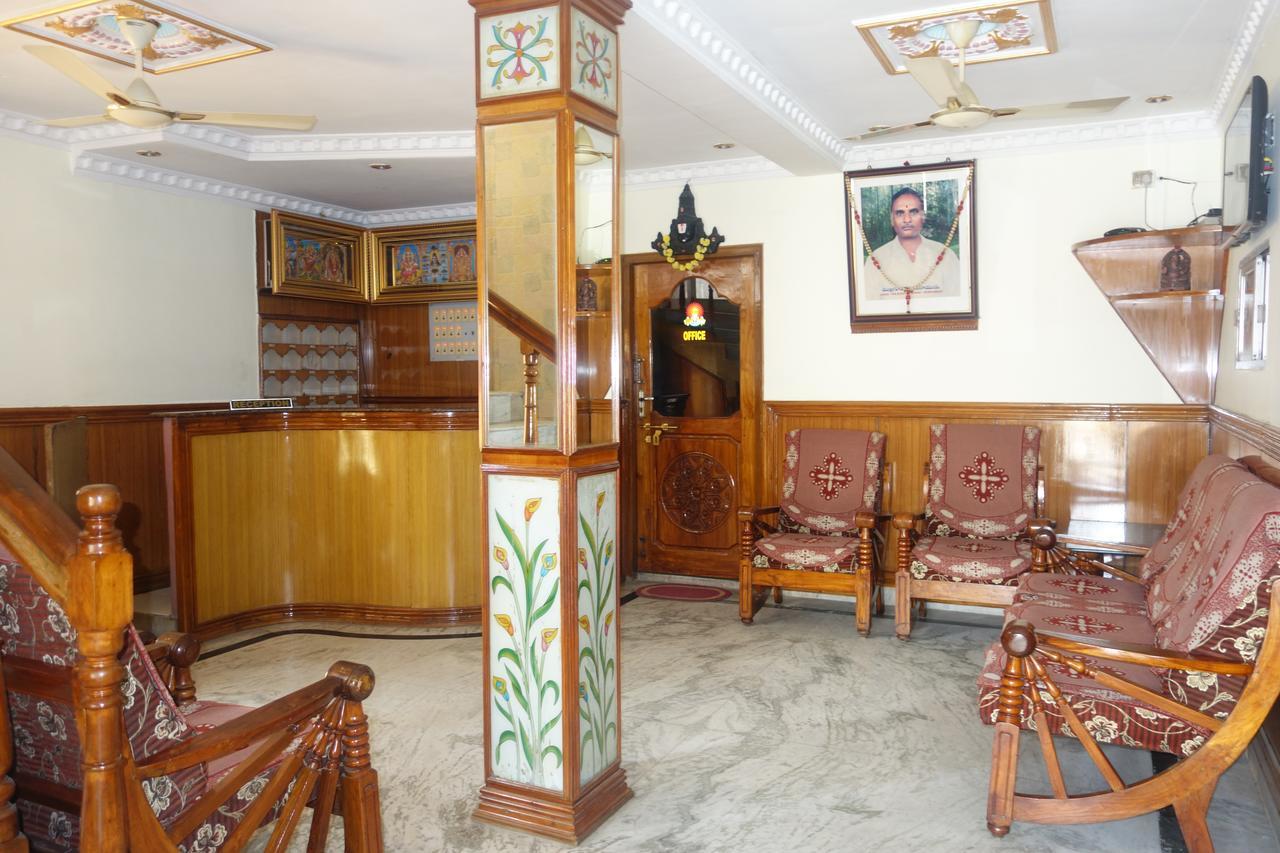 Hotel Sree Vaibhav Residency Tirupati Esterno foto