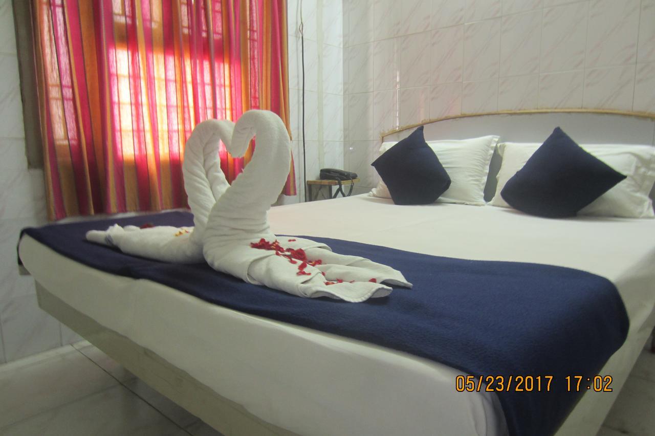 Hotel Sree Vaibhav Residency Tirupati Esterno foto