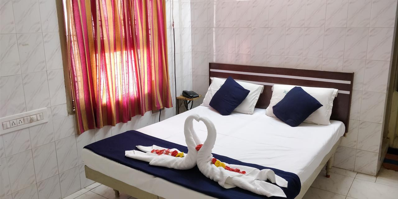 Hotel Sree Vaibhav Residency Tirupati Esterno foto