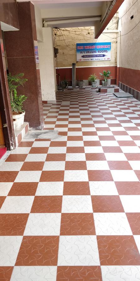 Hotel Sree Vaibhav Residency Tirupati Esterno foto